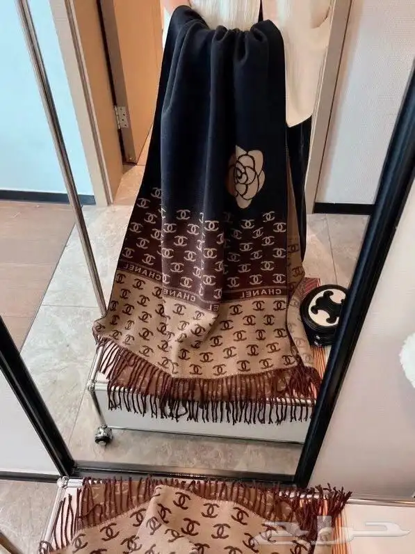 شنط وشوزات وسكارفات درجه اولى 21