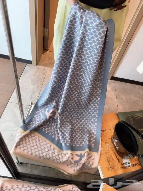 شنط وشوزات وسكارفات درجه اولى 18