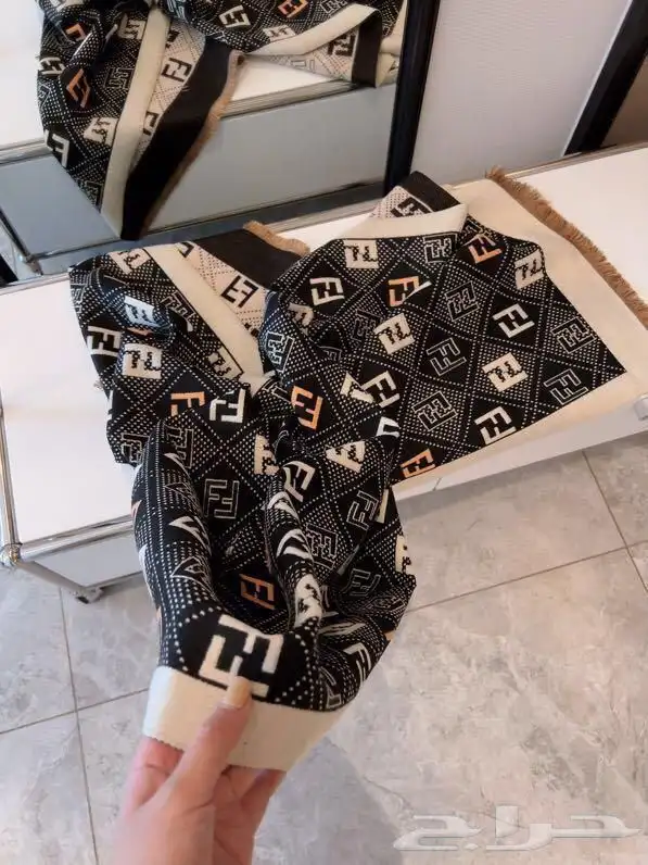 شنط وشوزات وسكارفات درجه اولى 29