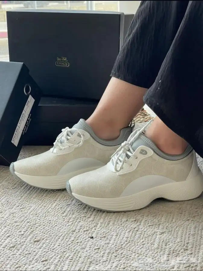 شنط وشوزات وسكارفات درجه اولى 9