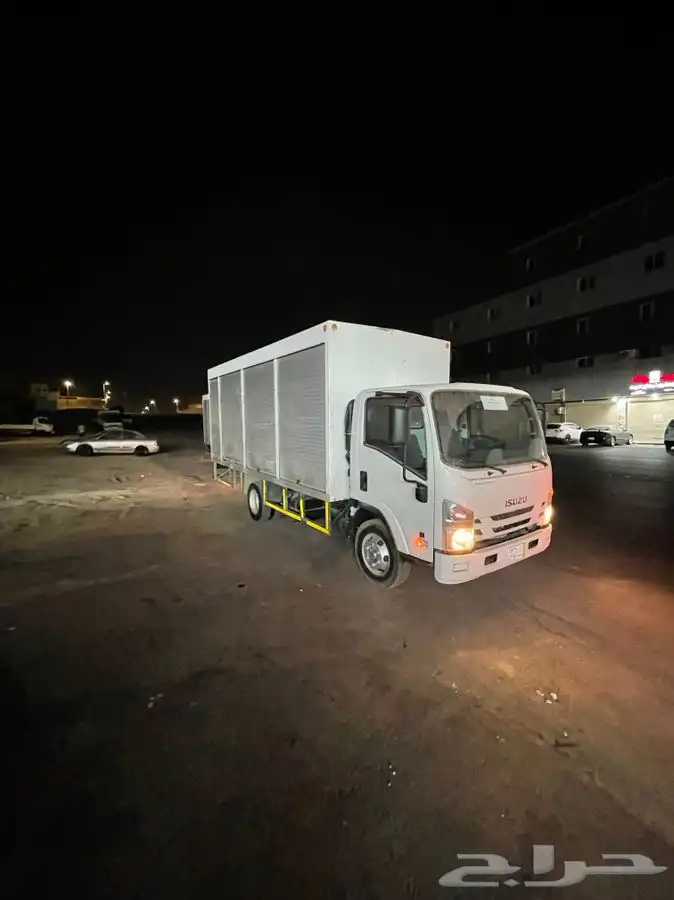 ايجار شاحنات وسيارات 44