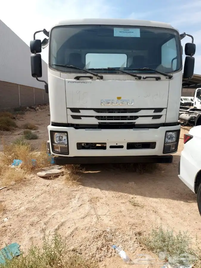 ايجار شاحنات وسيارات 29