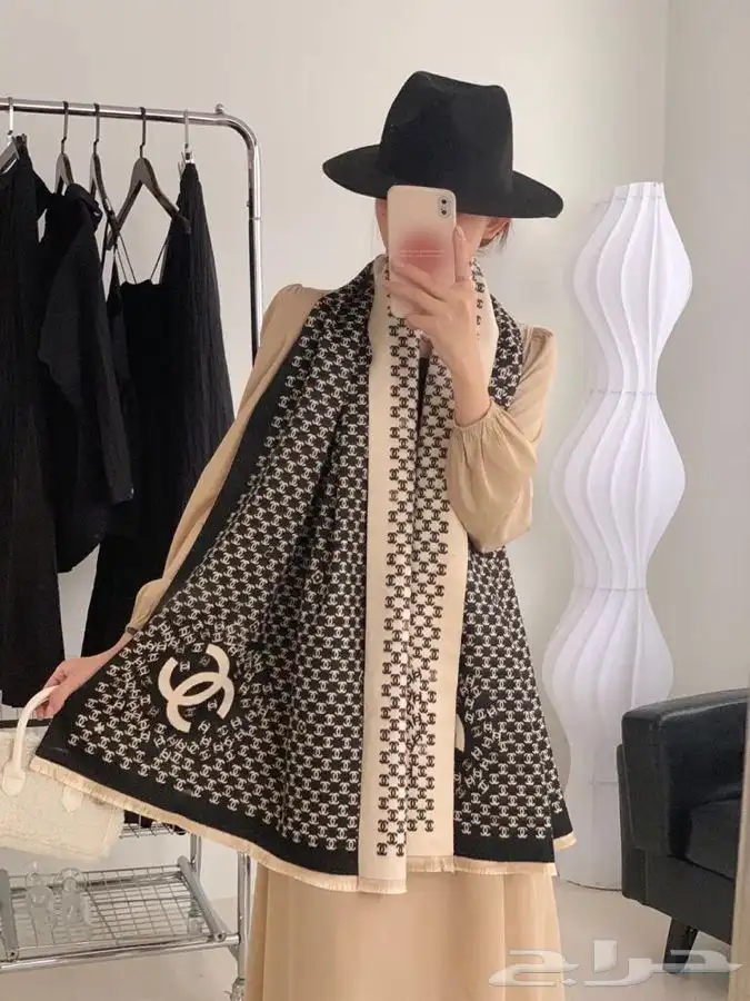 شنط وشوزات وسكارفات درجه اولى 58