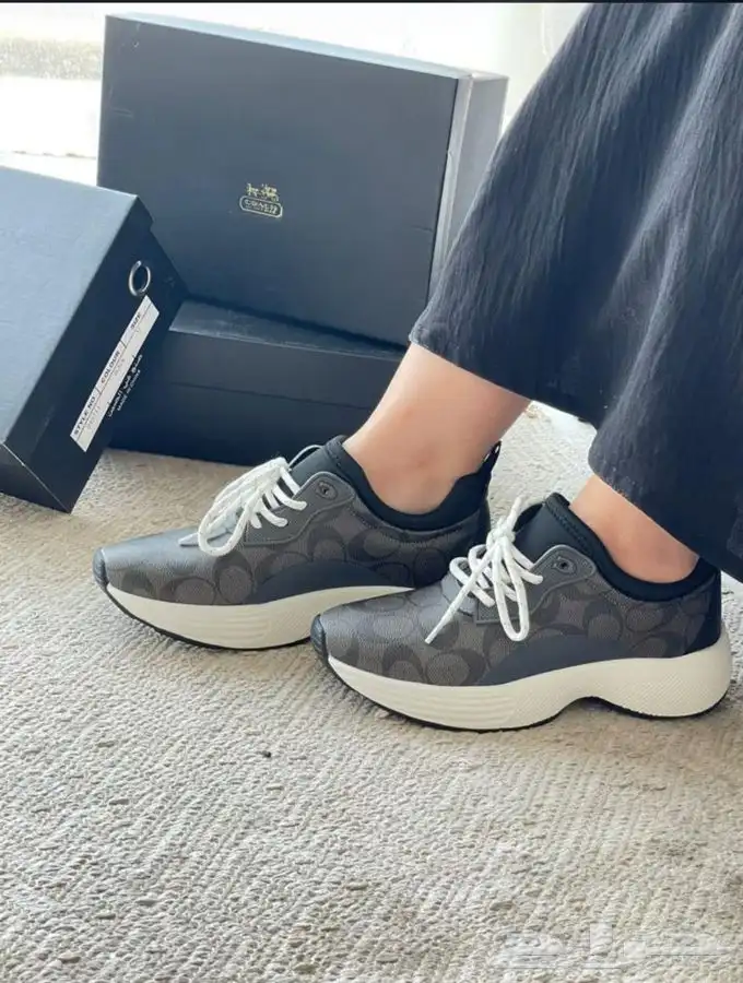 شنط وشوزات وسكارفات درجه اولى 8