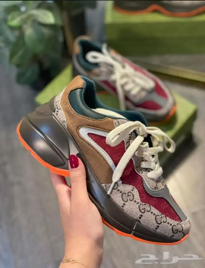 شنط وشوزات وسكارفات درجه اولى 12