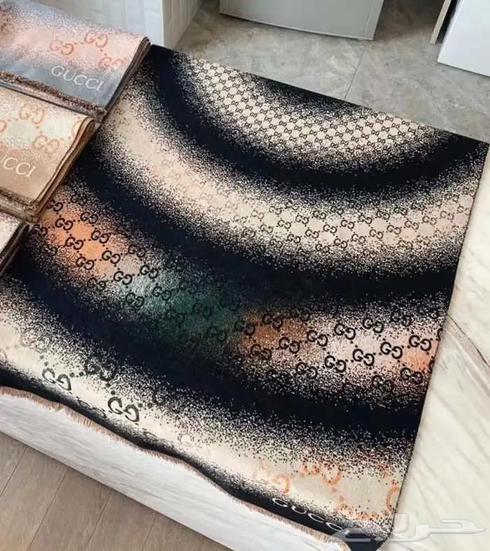 شنط وشوزات وسكارفات درجه اولى 17