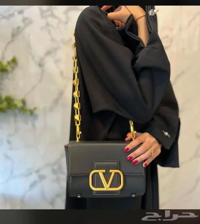 شنط وشوزات وسكارفات درجه اولى 5