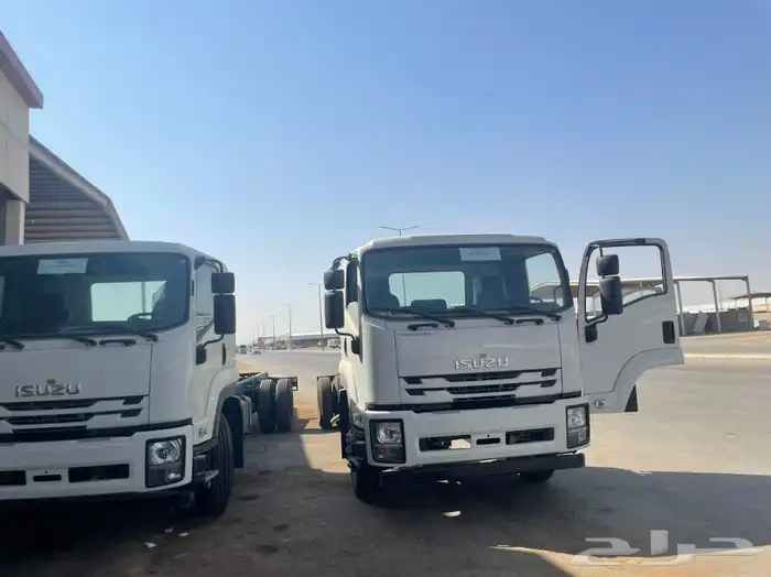 ايجار شاحنات وسيارات 5