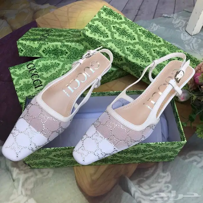 شنط وشوزات وسكارفات درجه اولى 45