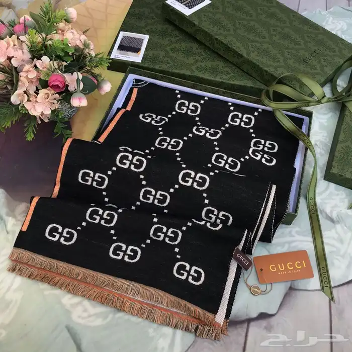 شنط وشوزات وسكارفات درجه اولى 74