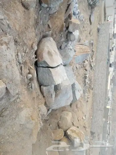 لايجار بوكلين وتفتيت صخور 3