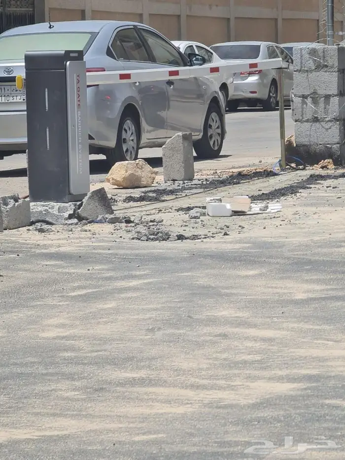 بوابات مواقف السيارات بوابات دخول بريموت الكرت 0