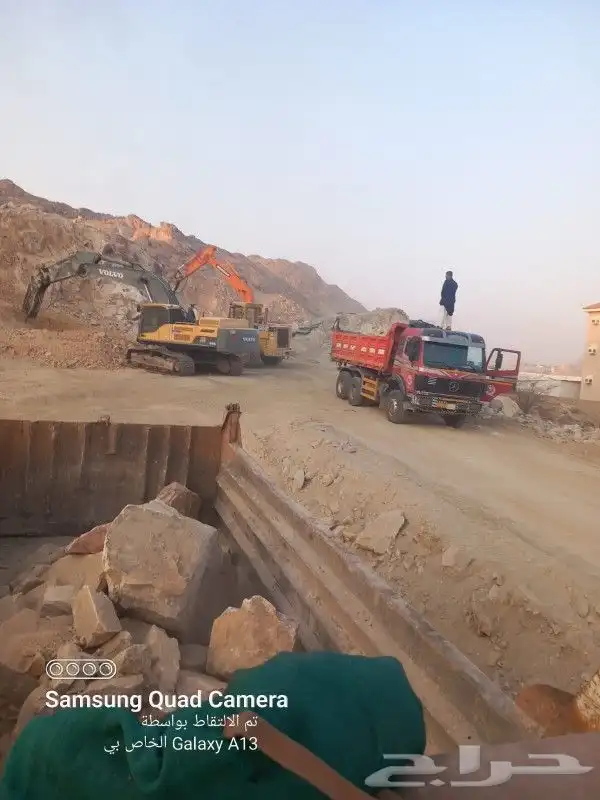 قلابات سكس وتريلات وشيولات للأيجار 0