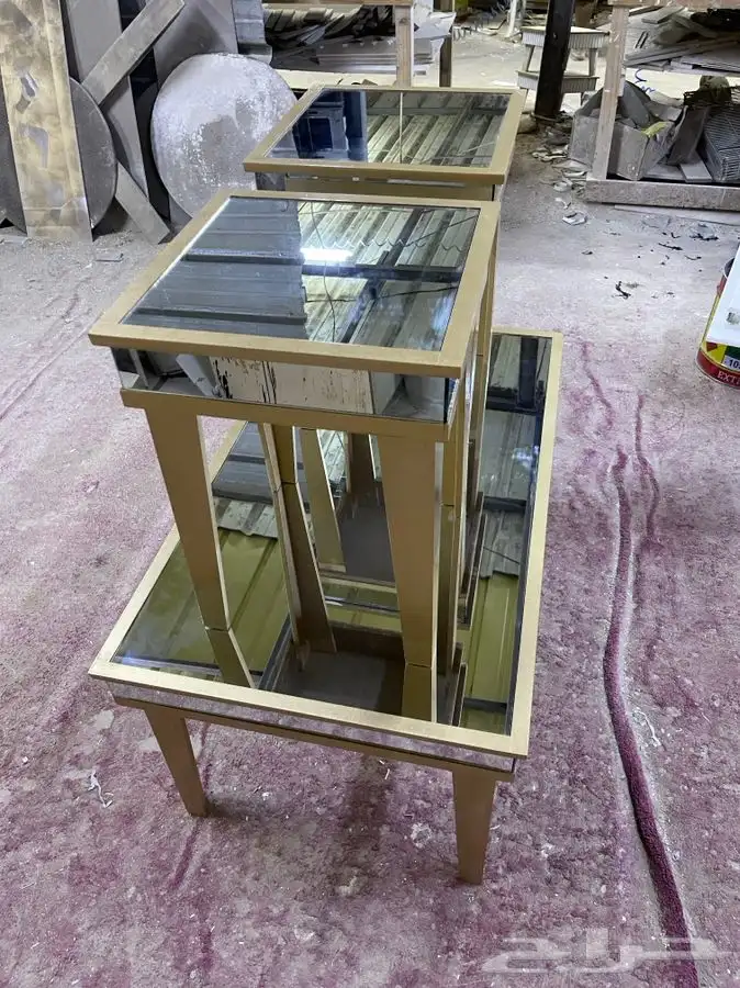 طاولة كنب بالمرايا 1