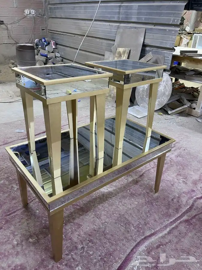 طاولة كنب بالمرايا 2