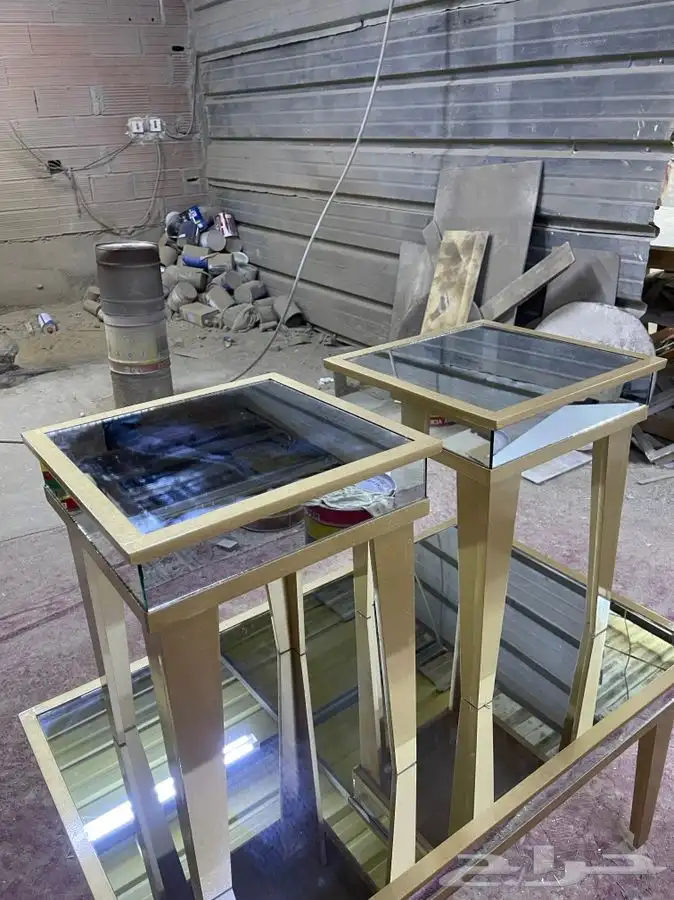 طاولة كنب بالمرايا 7