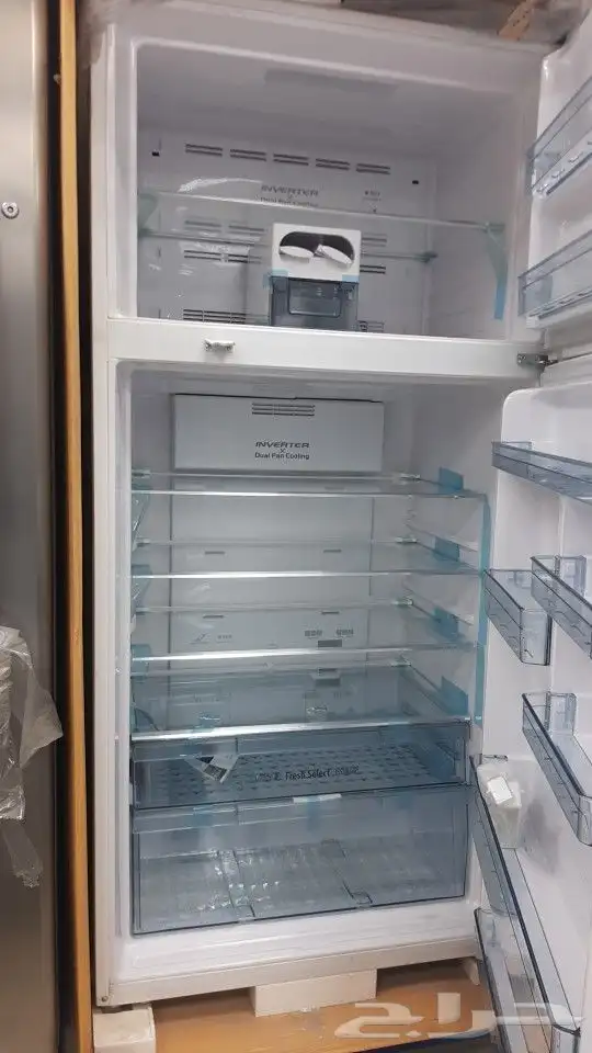 يوجد لدينا مكيفات اسبلت ومكيفات مخفى ومركزى وكنسلد وجميع انو 15