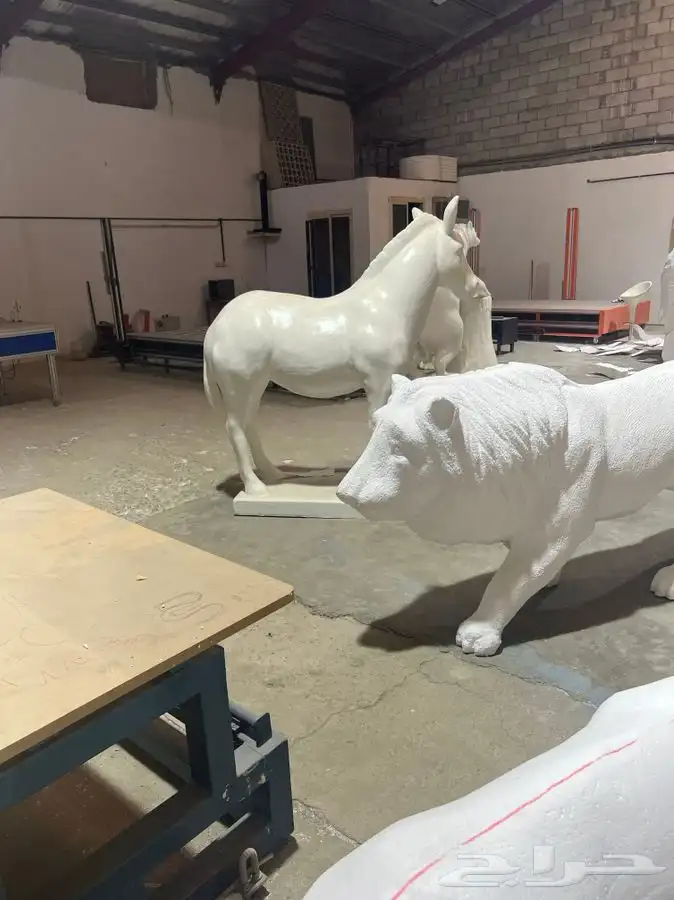 نحت مجسمات فلين ديكور فلين اعلانات نحات محترف 17