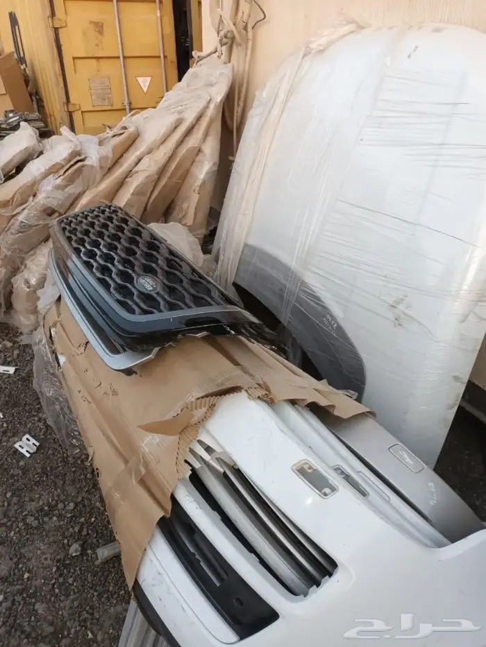 قطع غيار رنج روفر وجاكوار بورش بنتلي مزراتي 3