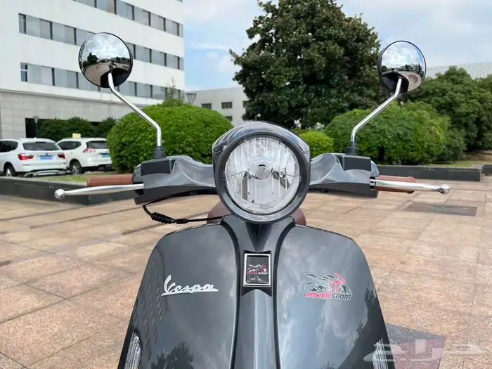 دراجة نارية دباب بطة الايطالي عجيب الايطالي 27