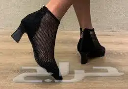 شوزات. بوتات نسائيه وبناتي 22