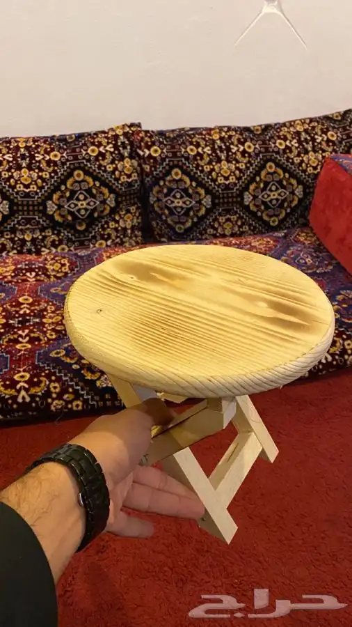 كرسي خشب تراثي وفخم للبر والمجالس 1