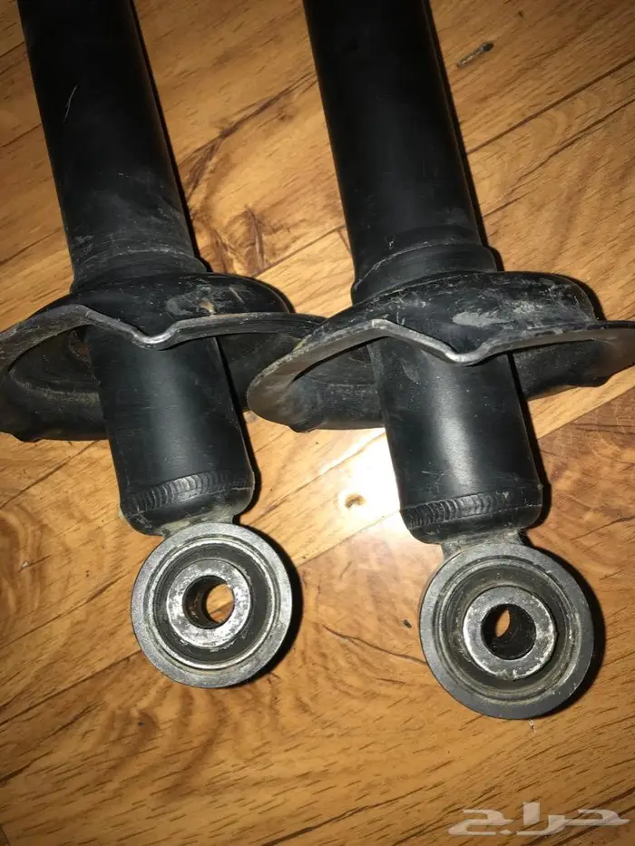 مساعدات Kyb لكزس gs300 98-2004 1