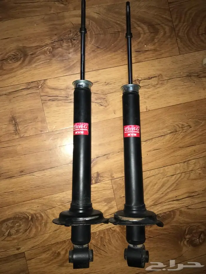 مساعدات Kyb لكزس gs300 98-2004 3