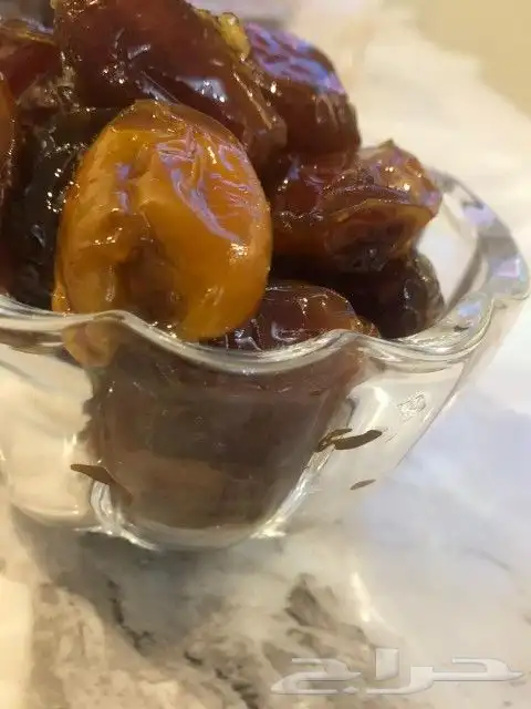 تمر خلاص المدينه الاشقر عضوي 1