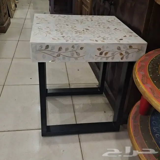طاولات  مداخل صواني وأكثر 91