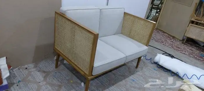 كراسي و طاولات و ديكورات 21