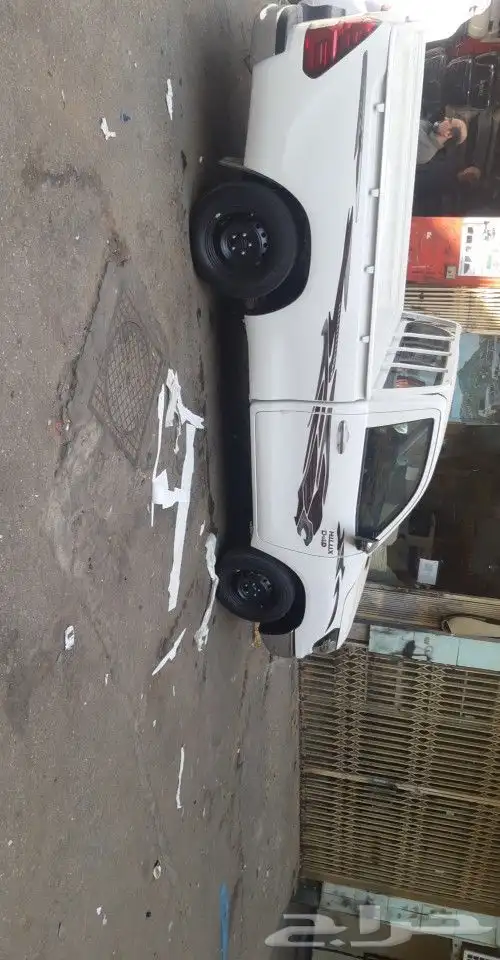 خطوط هيلوكس 2023 0