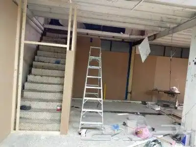 نجار .تجهيز محلات التجاريه ..وجميع اعمل الديكورات 12