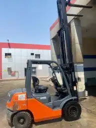 اجار رفعات شوكيه فوركلفت للإيجار تأجير رافعة شوكية 3