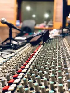 زفات وشيلات بالاسماء لجميع المناسبات 0