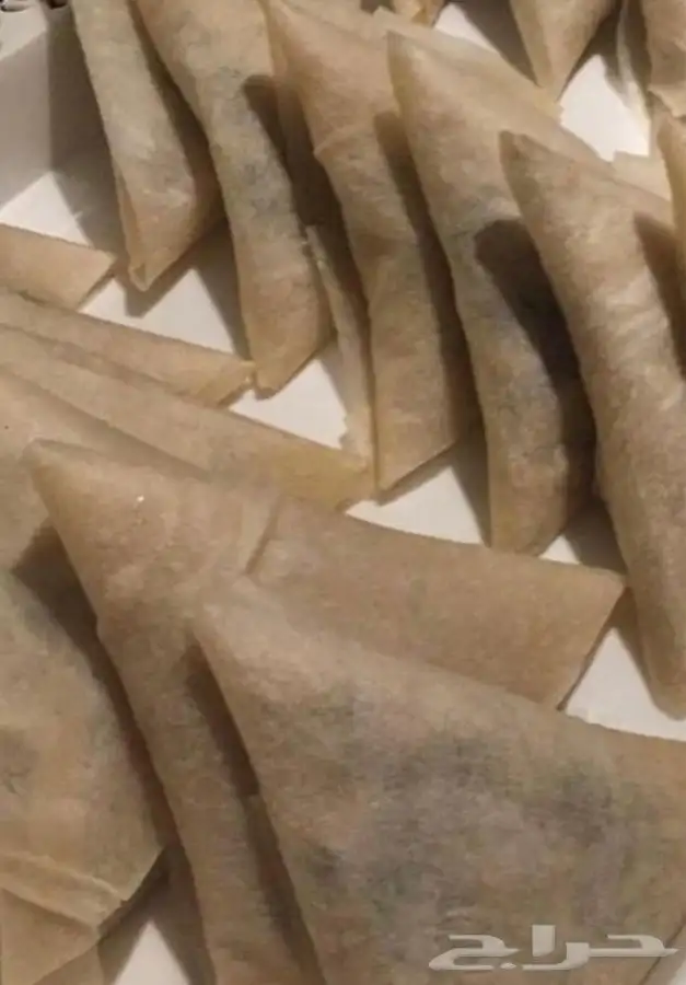 سمبوسة جاهز ومفرزن 1