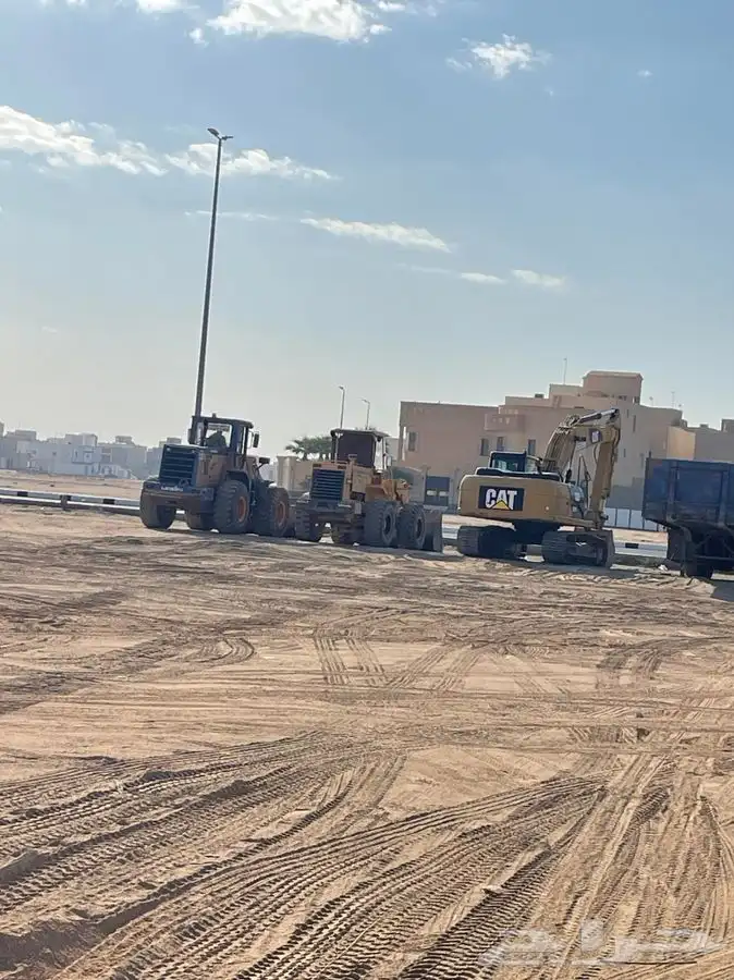 معدات ثقيلة للايجار 0