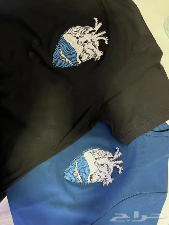 بلوفرات وتيشيرتات من تصميمك .. 1