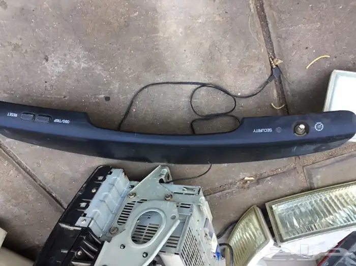 للبيع قطع لكزس 400 7