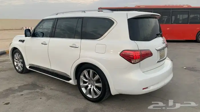 انفنتي QX56 2011 9