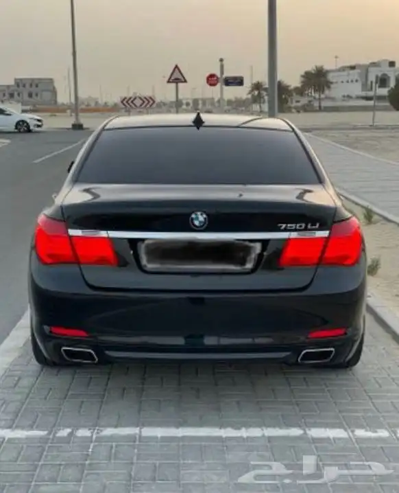 قطع بي ام دبليو 750 2012 3