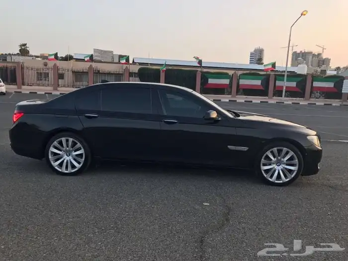 قطع بي ام دبليو 750 2012 2