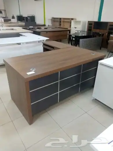 مكتب زجاج عروض 5