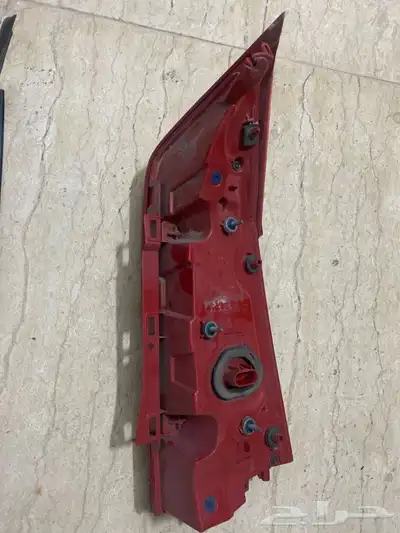 اصطب خلفي كاديلاك ATS يسار مكسور طرف 2