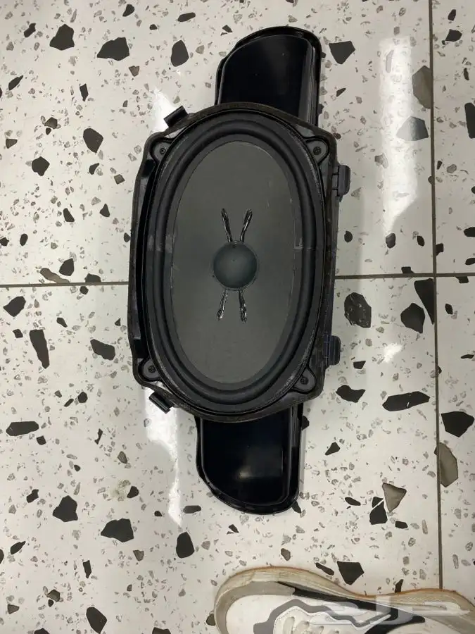 صيانة سماعات السيارات 12