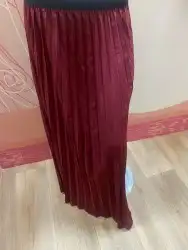 بلوزات وتنانير منوعه للبيع بالتقسيط 36