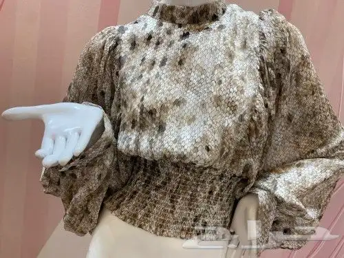 بلوزات وتنانير منوعه للبيع بالتقسيط 22