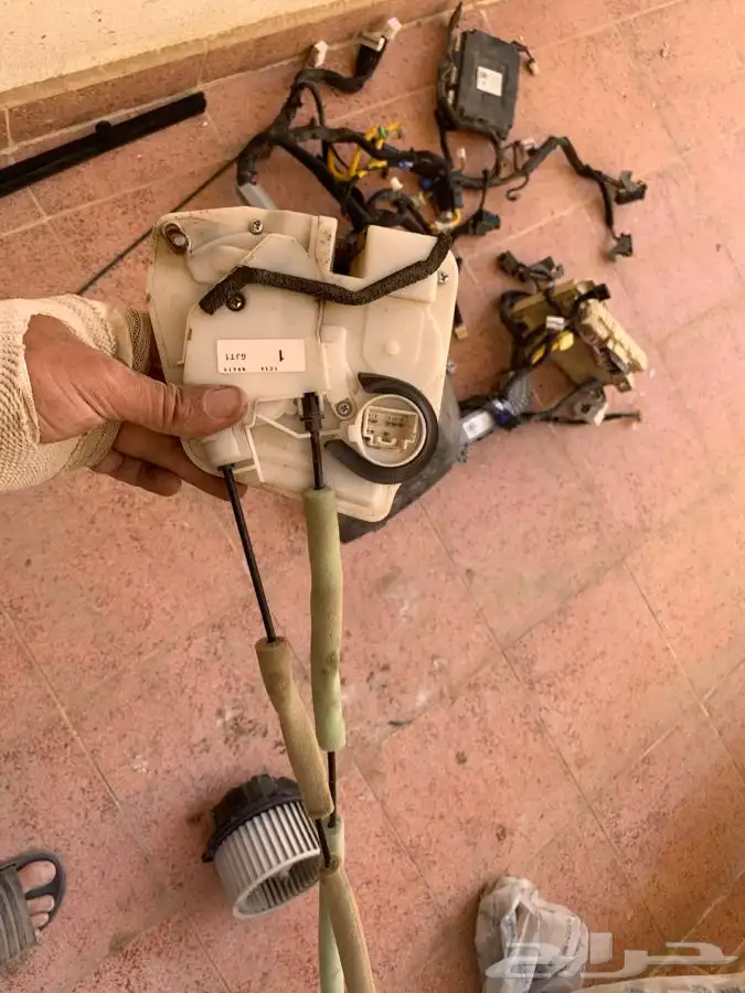 مسكات ابواب وغفل الابواب الداخلي مازدا 6 9