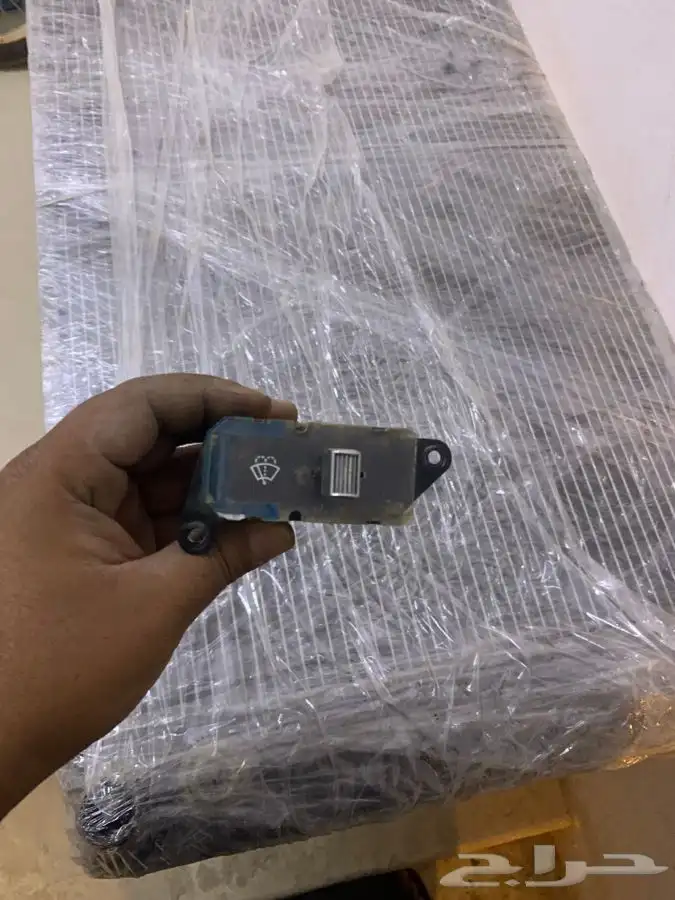 للبيع قطع غيار اكسورات 64
