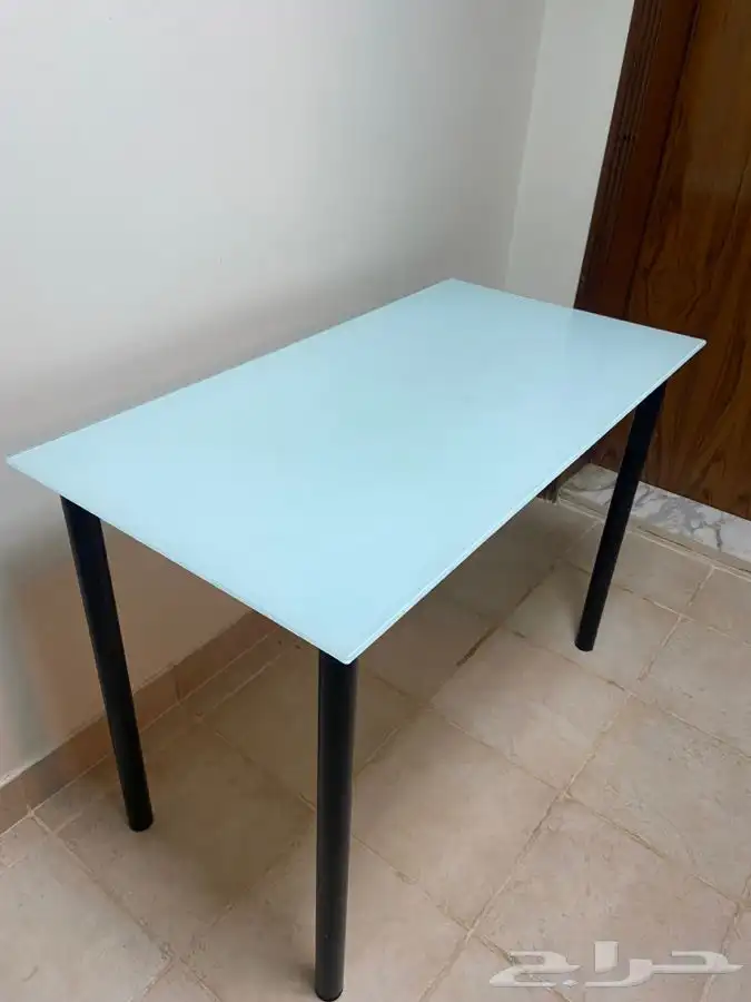 طاولة زجاج 1